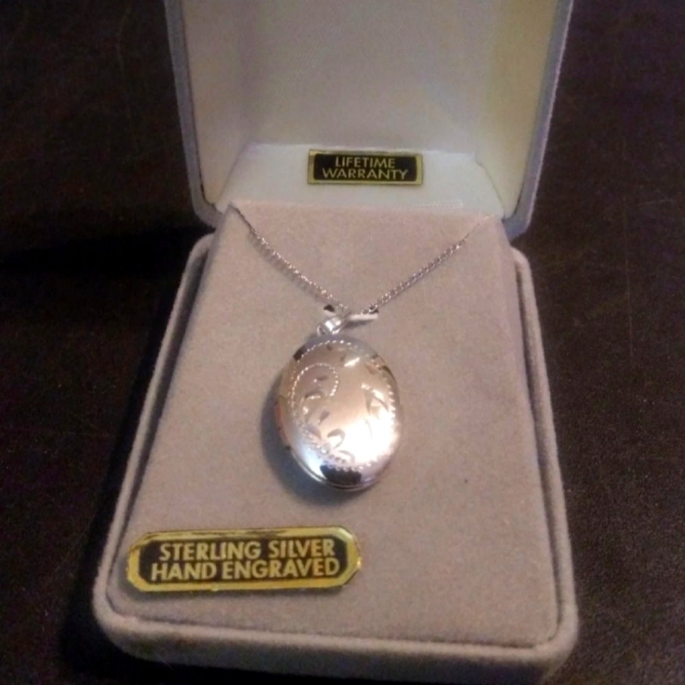 Sterling Silver Locket Necklace - Picture 1 of 2